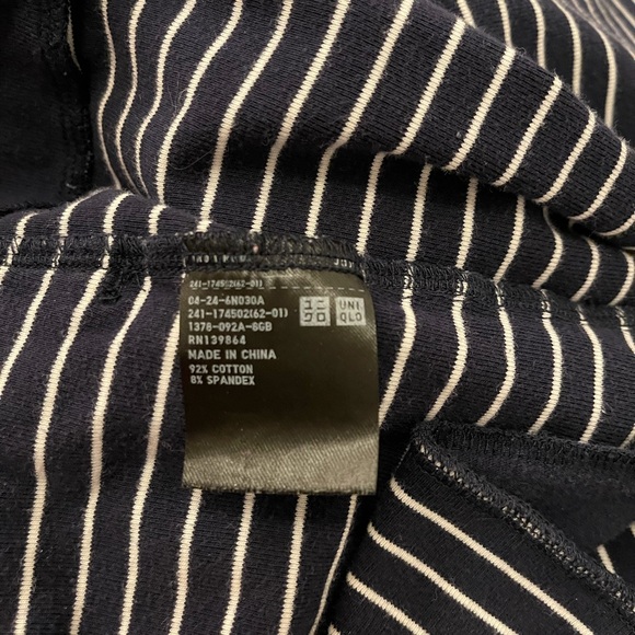 🐶Uniqlo Ladies Navy Striped Hoodie Small - Picture 7 of 7